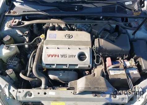 2005 Toyota Camry Le V6 z USA, uszkodzony, nr VIN 4T1BF32K55U599321